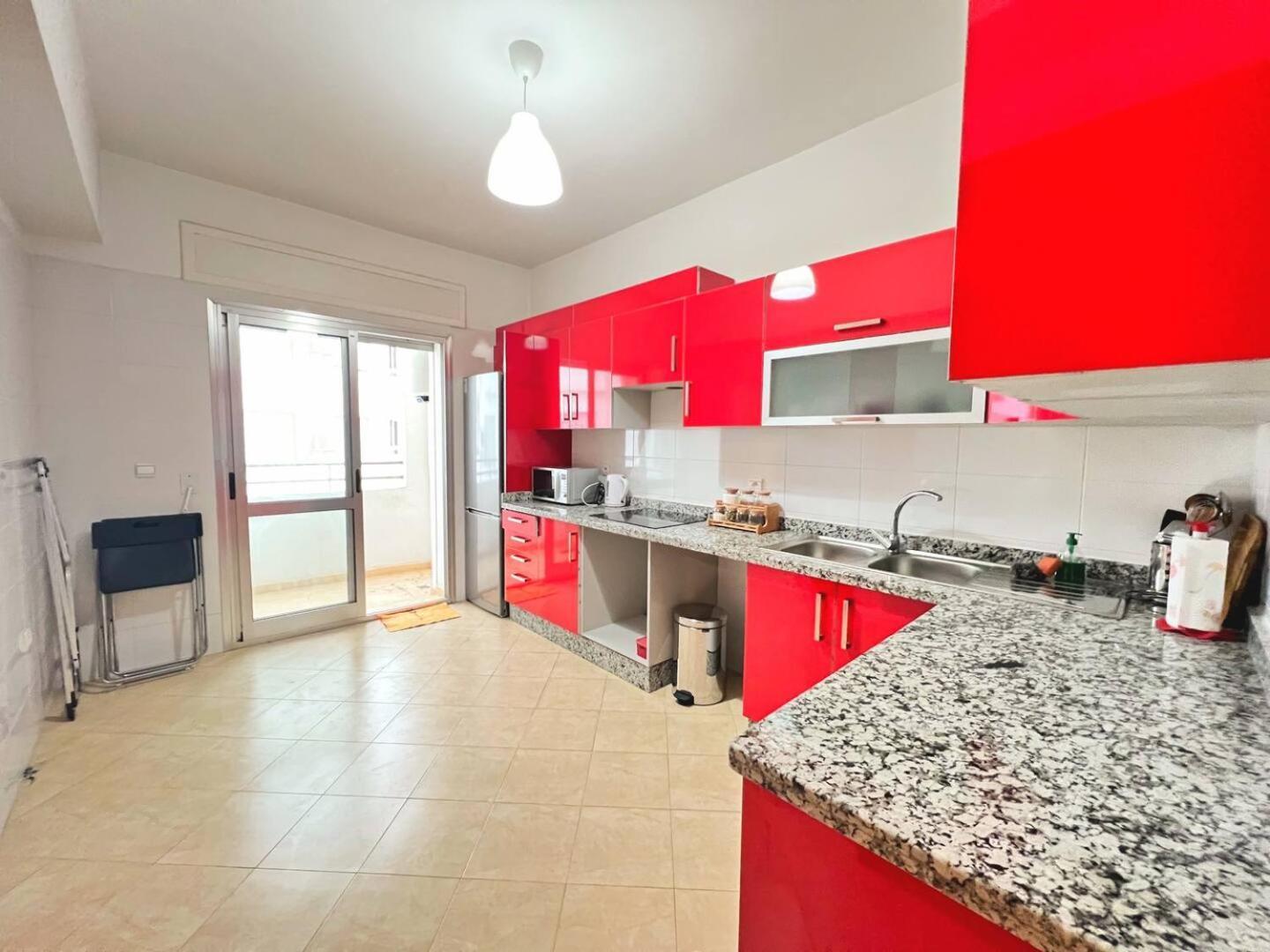 Cosy & Convenient 2-Bed Apartment In Playa Tánger Exterior foto